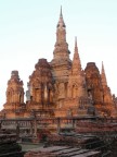 Wat Mahathat evening.JPG (77 KB)